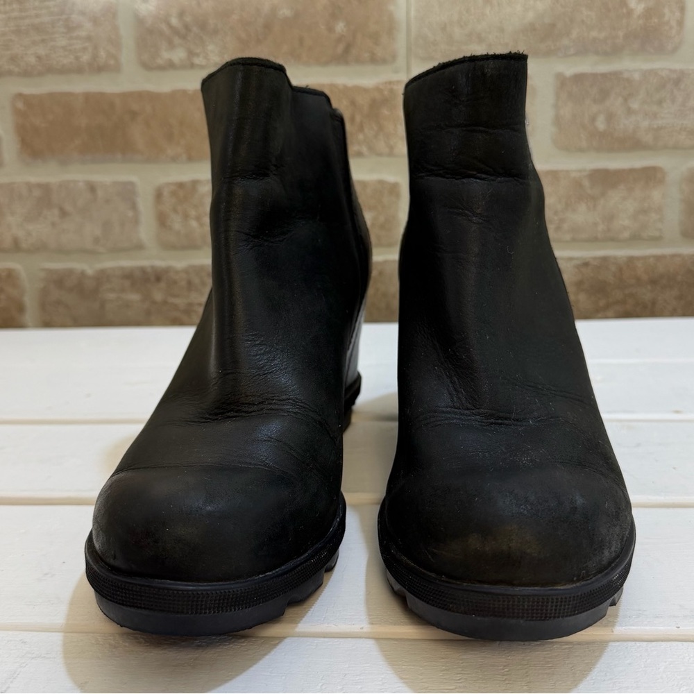 Sorel Women's Joan of Arctic Wedge II Zip Bootie Black Waterproof Leather Sz 7.5 - Picture 2 of 11